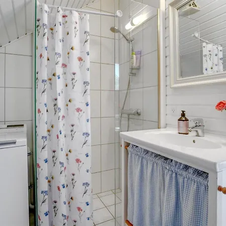 Runa - 500m From The Sea In Ne Jutland By Interhome Holiday home Hals